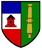 Das Wappen zeigt links ein rotes Fort auf Blau-Weiß und rechts eine goldene Kanone auf grünem Hintergrund.