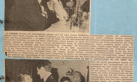 In einem Zeitungsausschnitt tanzen und unterhalten sich Gäste beim Herbstball im Gerätedepot in Ladelund.