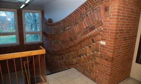 Kunst am Bau - Liliencron-Kaserne - Stabsgebäude - Balance (Sören Kuhrt - 2020-11-19)