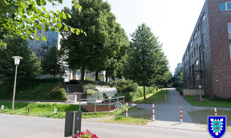 Am Rande des Ex-Platzes in der umgebauten Boehn-Kaserne (2016)