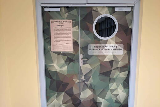 Eingang zur Regionalausstellung der Bundeswehr in Hamburg