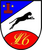 Ein Wappen zeigt ein springendes Pferd, einen roten Turm mit Sternen und die Initialen "L6" auf farbigem Hintergrund. 1./FlaRgt 6