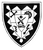 Ein Wappen zeigt Symbole wie Gewehre und Zahnräder, die eine militärische Einheit der 1. Kompanie repräsentieren.