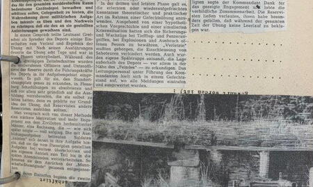 Eine Zeitungsseite beschreibt ein Planspiel im Ladelunder Gerätedepot, bei dem Soldaten und Reservisten Wachaufgaben übten.